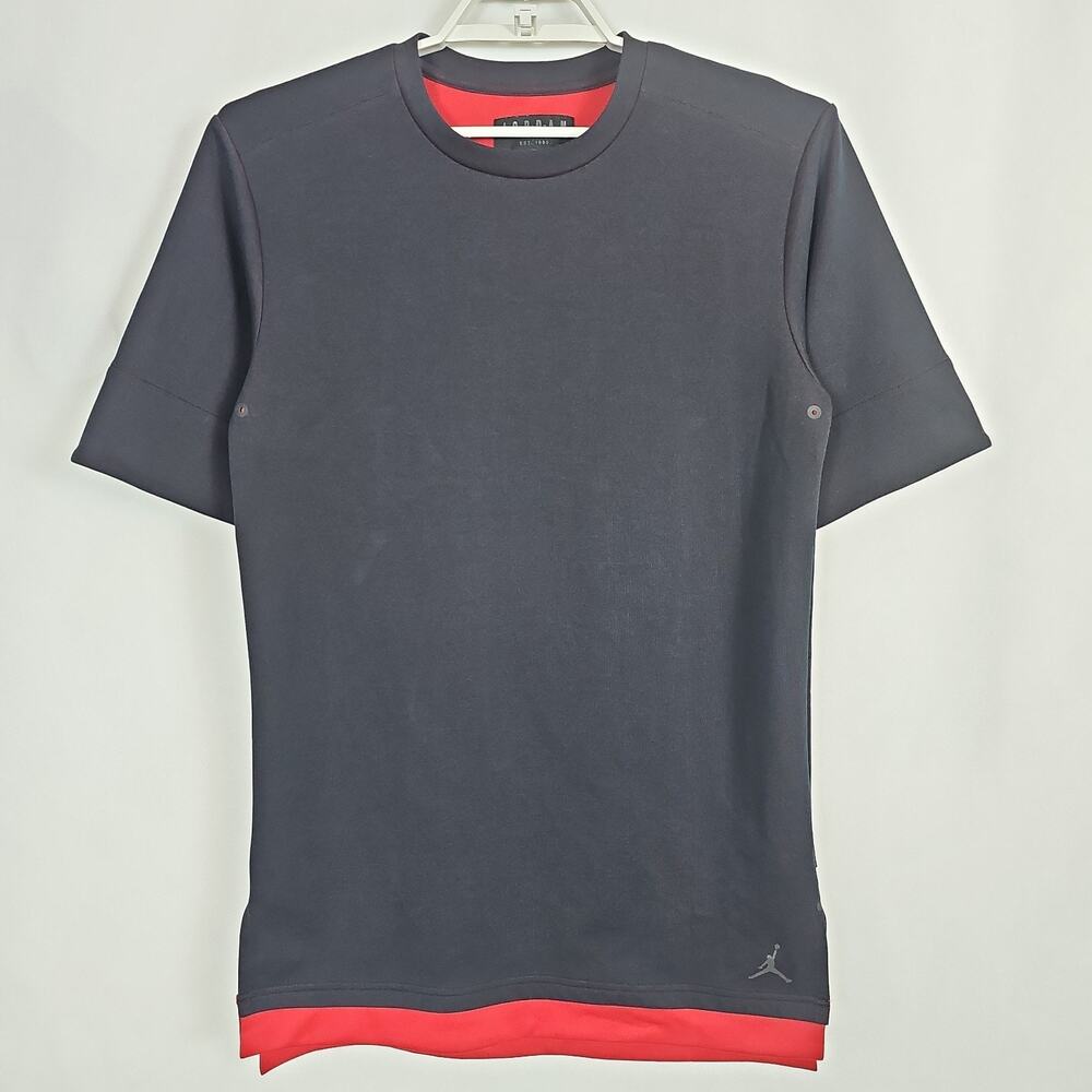 Nike Air Jordan Lifestyle Tech Tee Shirt Black Red Gym Mens Size M 899788-010